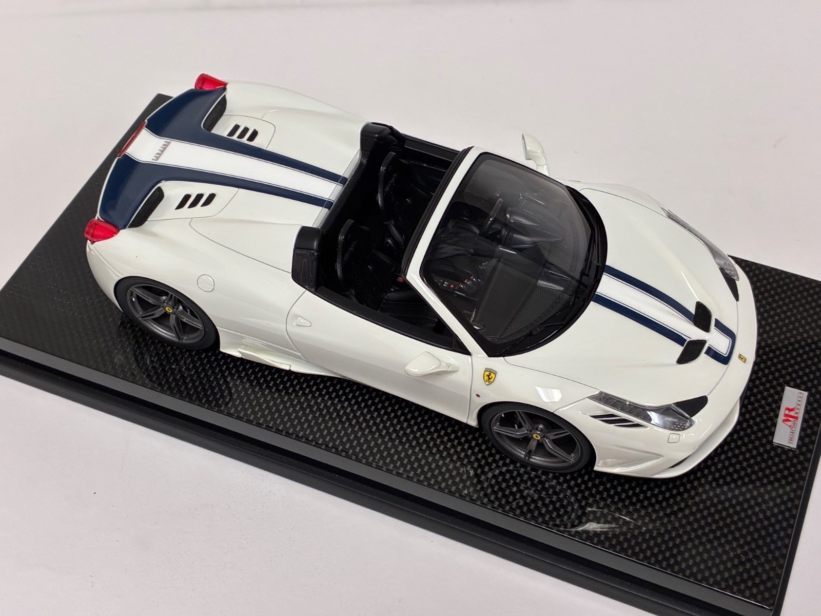 MR Collection 1:18 Ferrari 458 Speciale A Pearl White with Blue Stripe